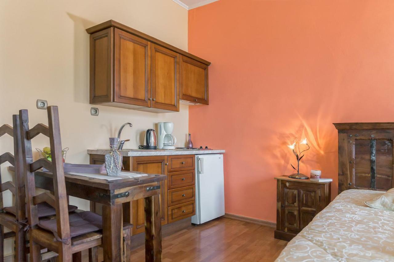 Elois Suites Ретимно Экстерьер фото